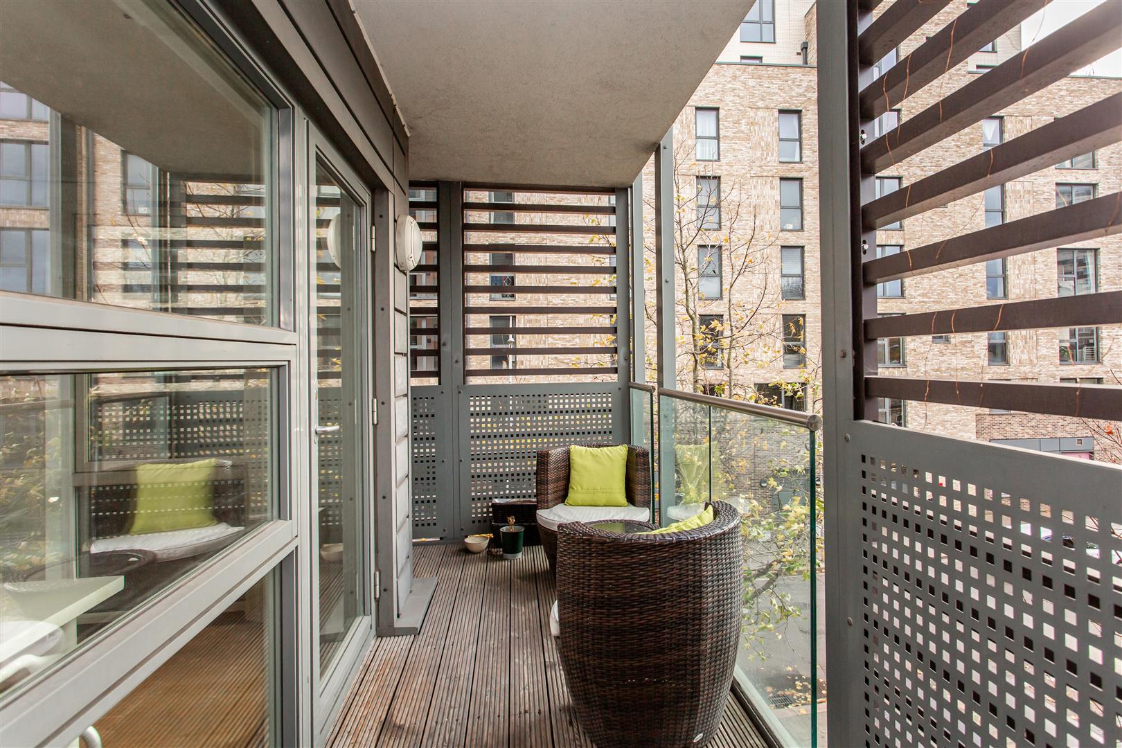 Kirkby Apartments, Mile End